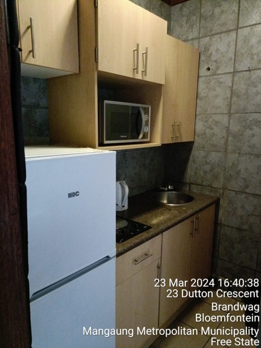 1 Bedroom Property for Sale in Brandwag Free State